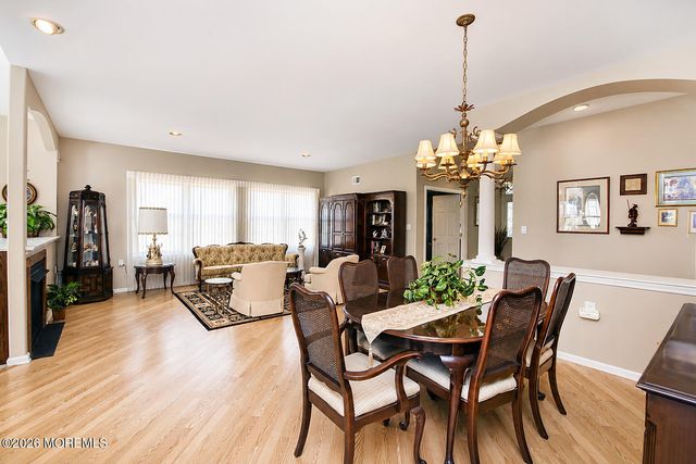 20 Derry Meeting Drive, Manalapan, NJ 07726