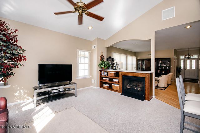 20 Derry Meeting Drive, Manalapan, NJ 07726