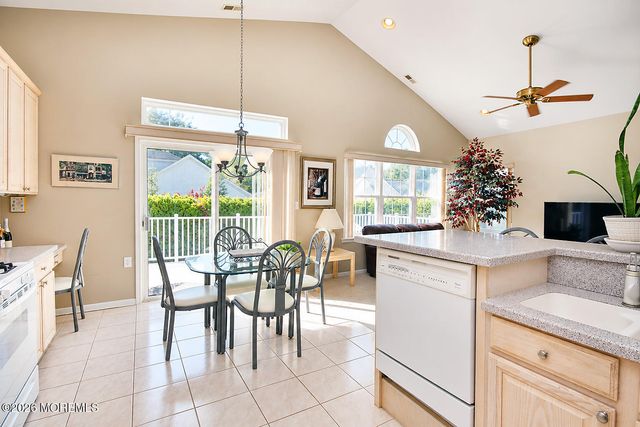 20 Derry Meeting Drive, Manalapan, NJ 07726