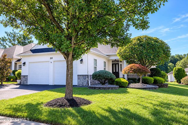20 Derry Meeting Drive, Manalapan, NJ 07726