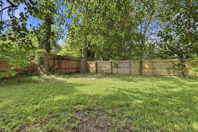 335 Highland AVE, Suffolk, VA 23434