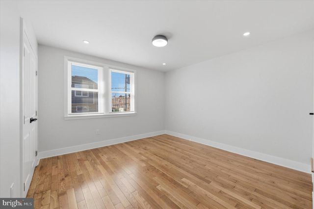 5859 SYLVESTER ST, Philadelphia, PA 19149