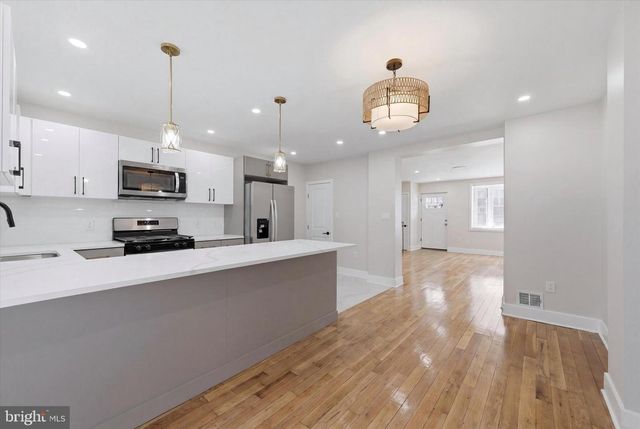 5859 SYLVESTER ST, Philadelphia, PA 19149