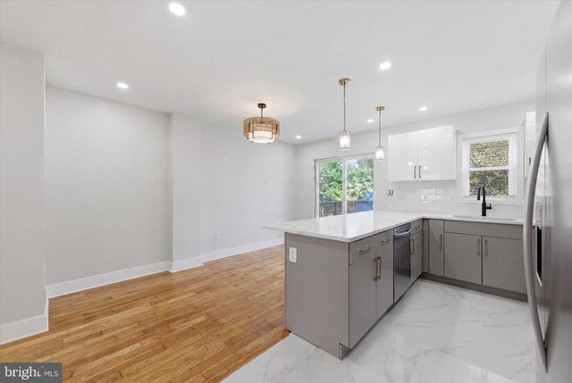 5859 SYLVESTER ST, Philadelphia, PA 19149