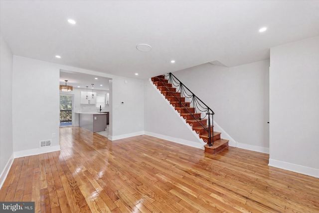 5859 SYLVESTER ST, Philadelphia, PA 19149