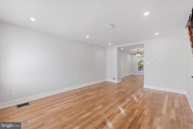5859 SYLVESTER ST, Philadelphia, PA 19149