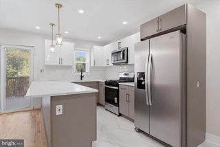 5859 SYLVESTER ST, Philadelphia, PA 19149