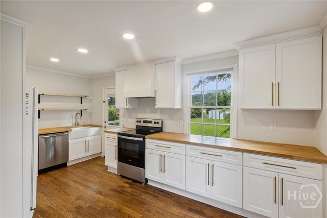 2032 Beech Street, Savannah, GA 31404