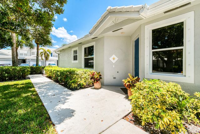 4952 Southard Street, Lake Worth, FL 33463