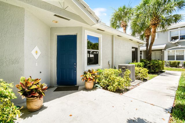 4952 Southard Street, Lake Worth, FL 33463