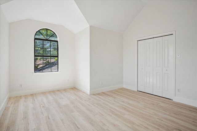 1020 W Hills Terrace, Saginaw, TX 76179