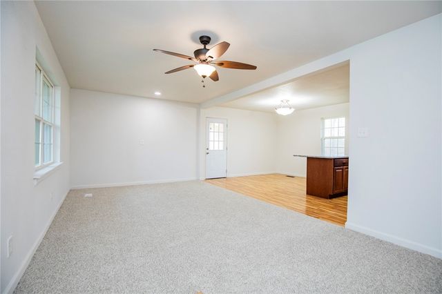 1 Leyland Drive, Bella Vista, AR 72714