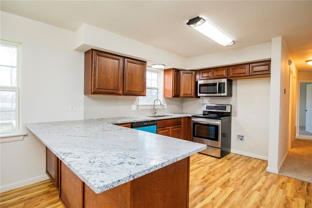 1 Leyland Drive, Bella Vista, AR 72714