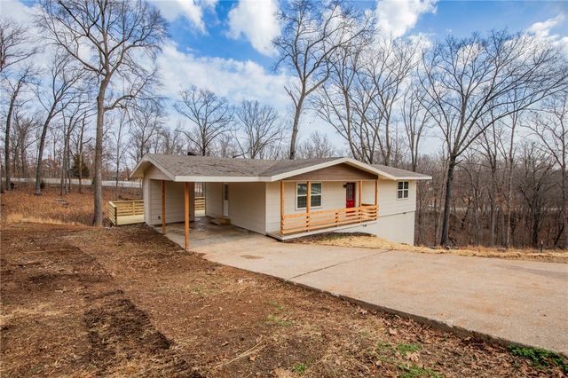 1 Leyland Drive, Bella Vista, AR 72714