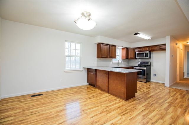 1 Leyland Drive, Bella Vista, AR 72714