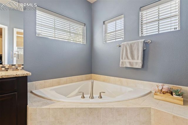 1585 Gold Hill Mesa Drive, Colorado Springs, CO 80905