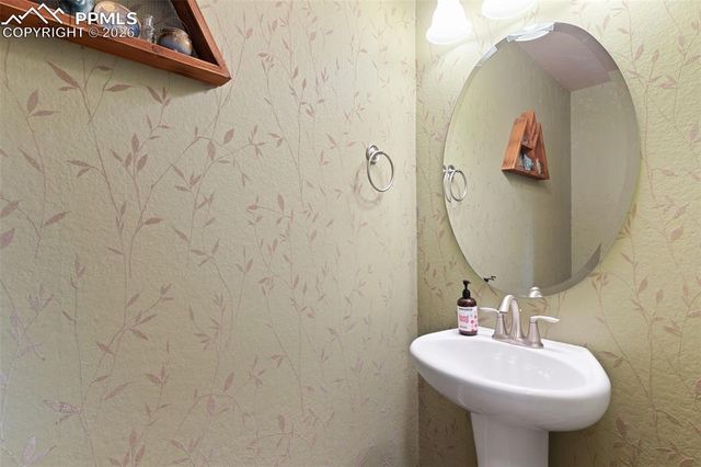 1585 Gold Hill Mesa Drive, Colorado Springs, CO 80905