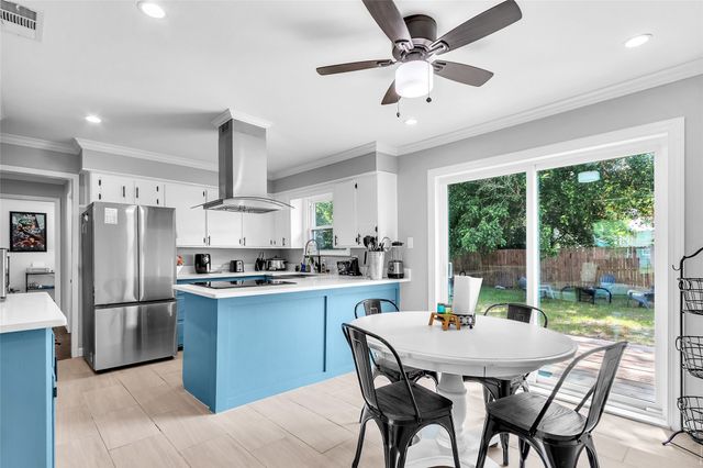 312 Dean Street, Athens, TX 75751