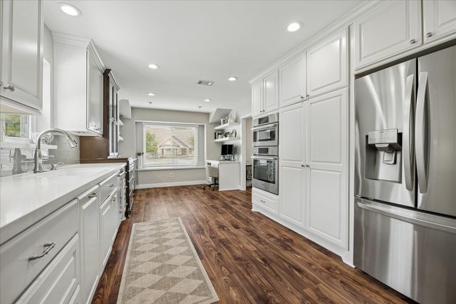 2011 Willowmoss Court, Houston, TX 77008