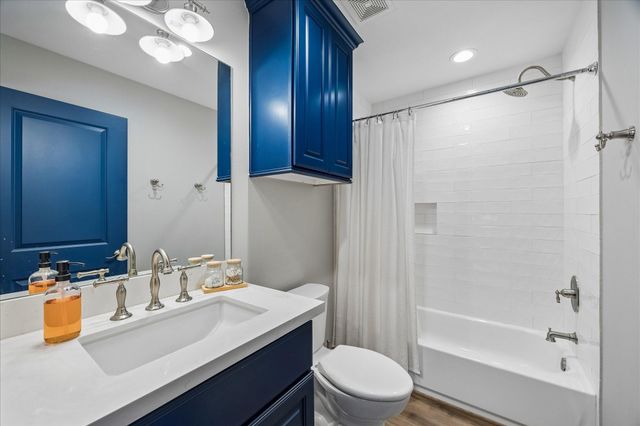 2011 Willowmoss Court, Houston, TX 77008