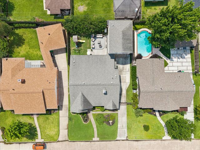 2011 Willowmoss Court, Houston, TX 77008