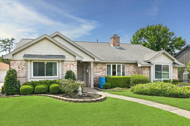 2011 Willowmoss Court, Houston, TX 77008