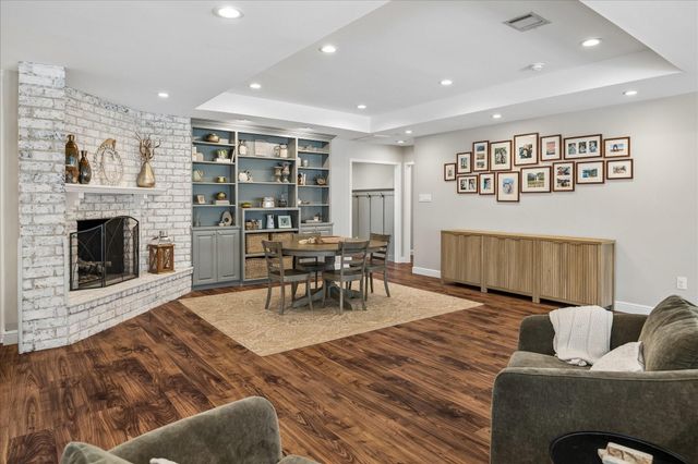 2011 Willowmoss Court, Houston, TX 77008