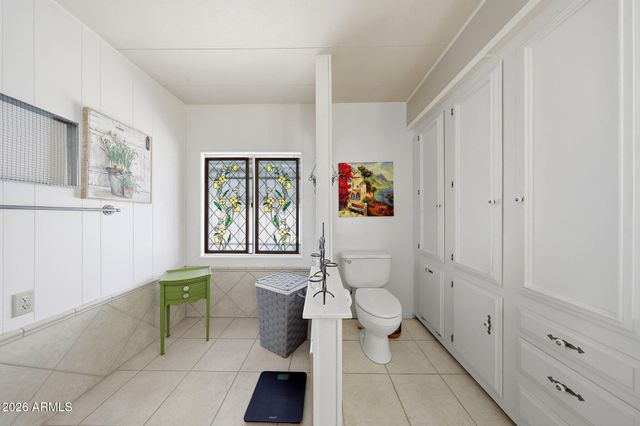 2465 N SNEAD Drive, Mesa, AZ 85215