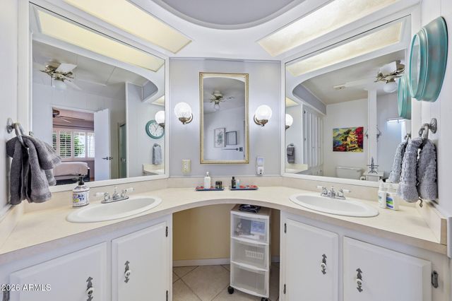 2465 N SNEAD Drive, Mesa, AZ 85215