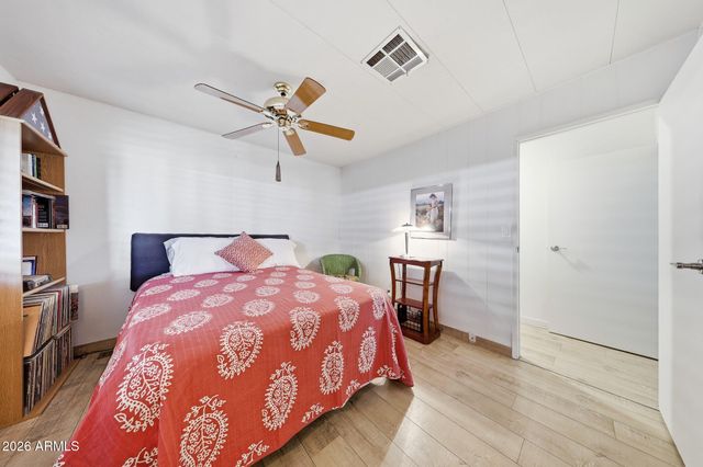 2465 N SNEAD Drive, Mesa, AZ 85215