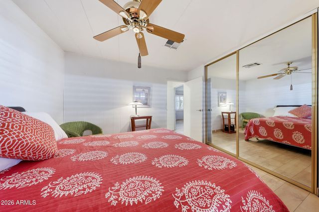 2465 N SNEAD Drive, Mesa, AZ 85215