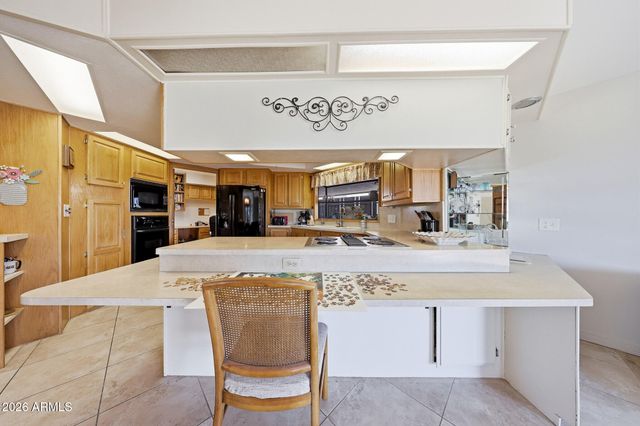 2465 N SNEAD Drive, Mesa, AZ 85215