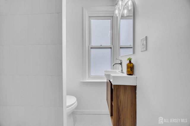 480 Stuyvesant Avenue, Trenton, NJ 08618