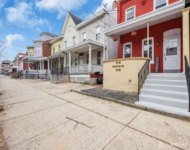 480 Stuyvesant Avenue, Trenton, NJ 08618