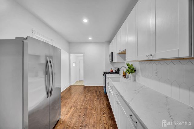 480 Stuyvesant Avenue, Trenton, NJ 08618