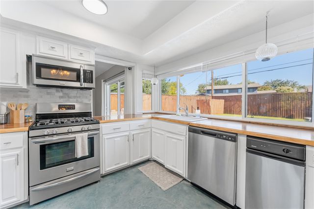 3711 Blue Trace Lane, Farmers Branch, TX 75244