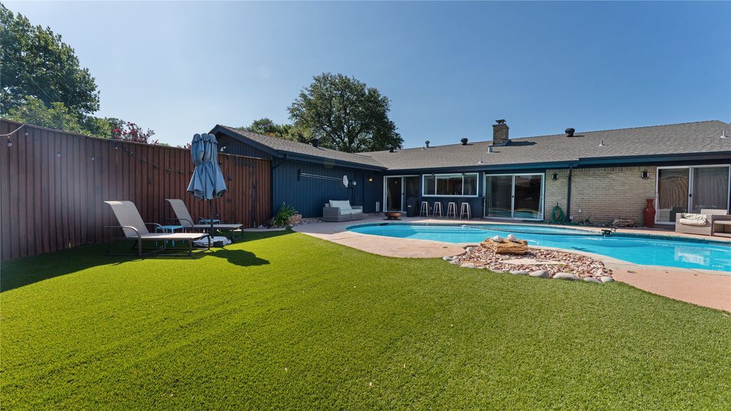 3711 Blue Trace Lane, Farmers Branch, TX 75244