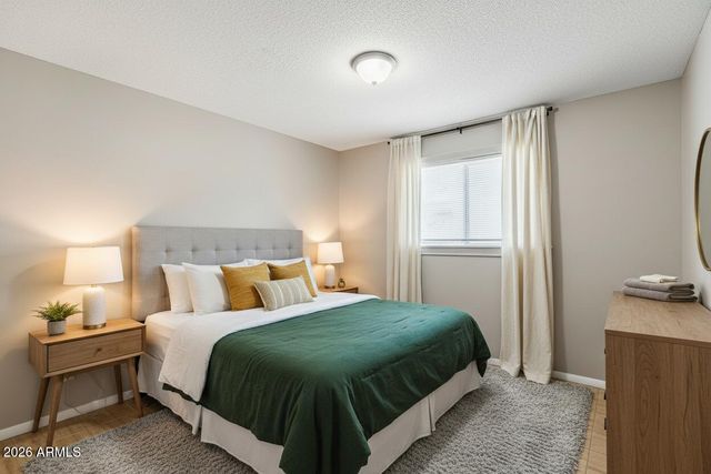 4502 W ALTADENA Avenue, Glendale, AZ 85304