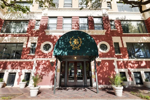 1700 Main Street 7B, Houston, TX 77002