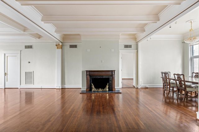 1700 Main Street 7B, Houston, TX 77002