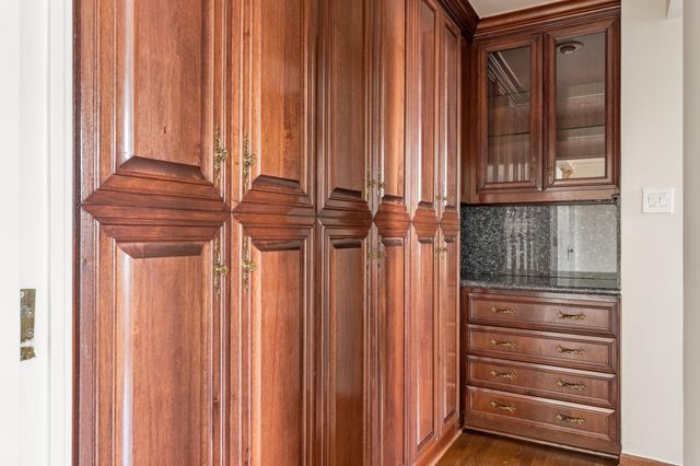 1700 Main Street 7B, Houston, TX 77002