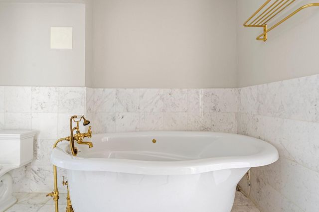 1700 Main Street 7B, Houston, TX 77002