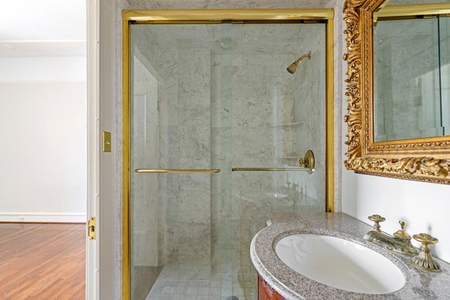 1700 Main Street 7B, Houston, TX 77002