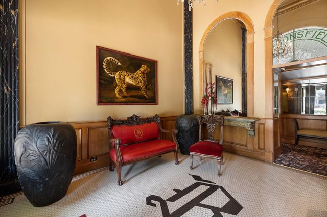 1700 Main Street 7B, Houston, TX 77002