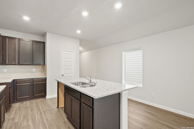 2626 Downsbury Road, New Braunfels, TX 78130