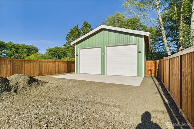 1022 E Delilah Rose Lane, Westport, WA 98595