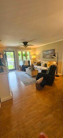 706 Courtney Ct., Murrells Inlet, SC 29576