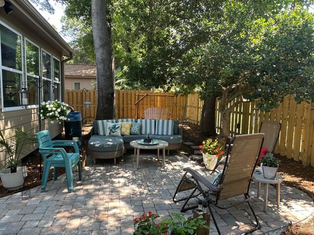 706 Courtney Ct., Murrells Inlet, SC 29576