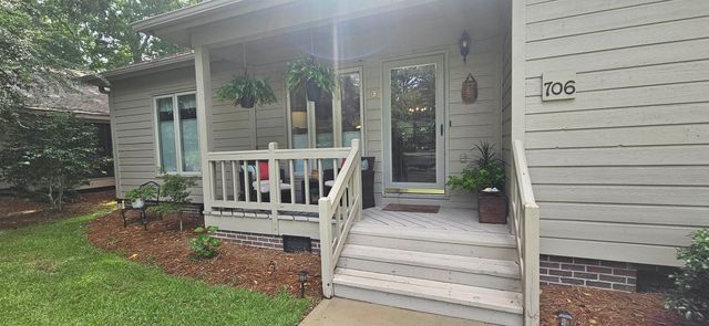 706 Courtney Ct., Murrells Inlet, SC 29576