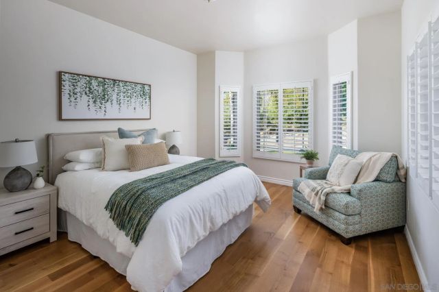 6823 Corintia St, Carlsbad, CA 92009